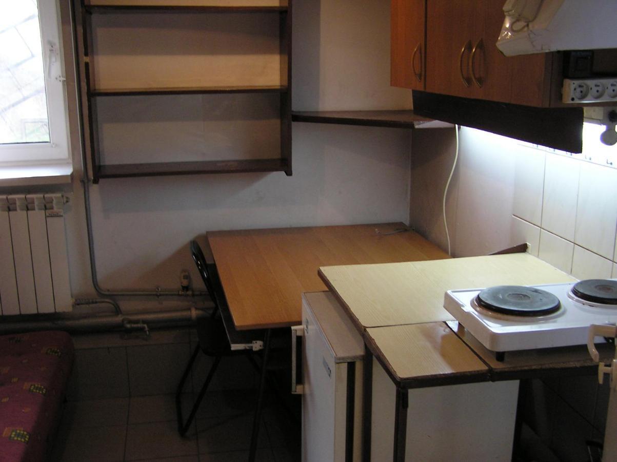 A Mala Kawalerka Samodzielna Halczyna 9 Alfa Apartment Krakau