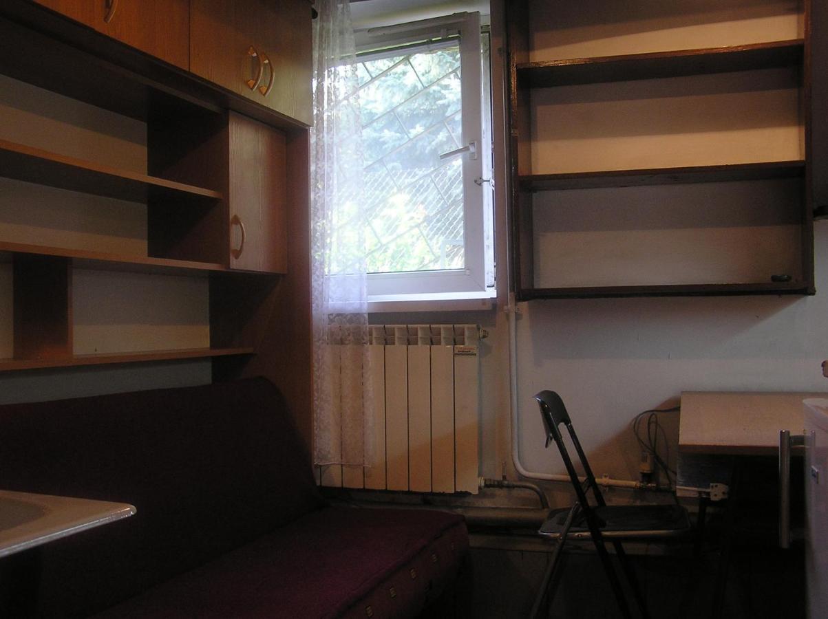 A Mala Kawalerka Samodzielna Halczyna 9 Alfa Apartment *